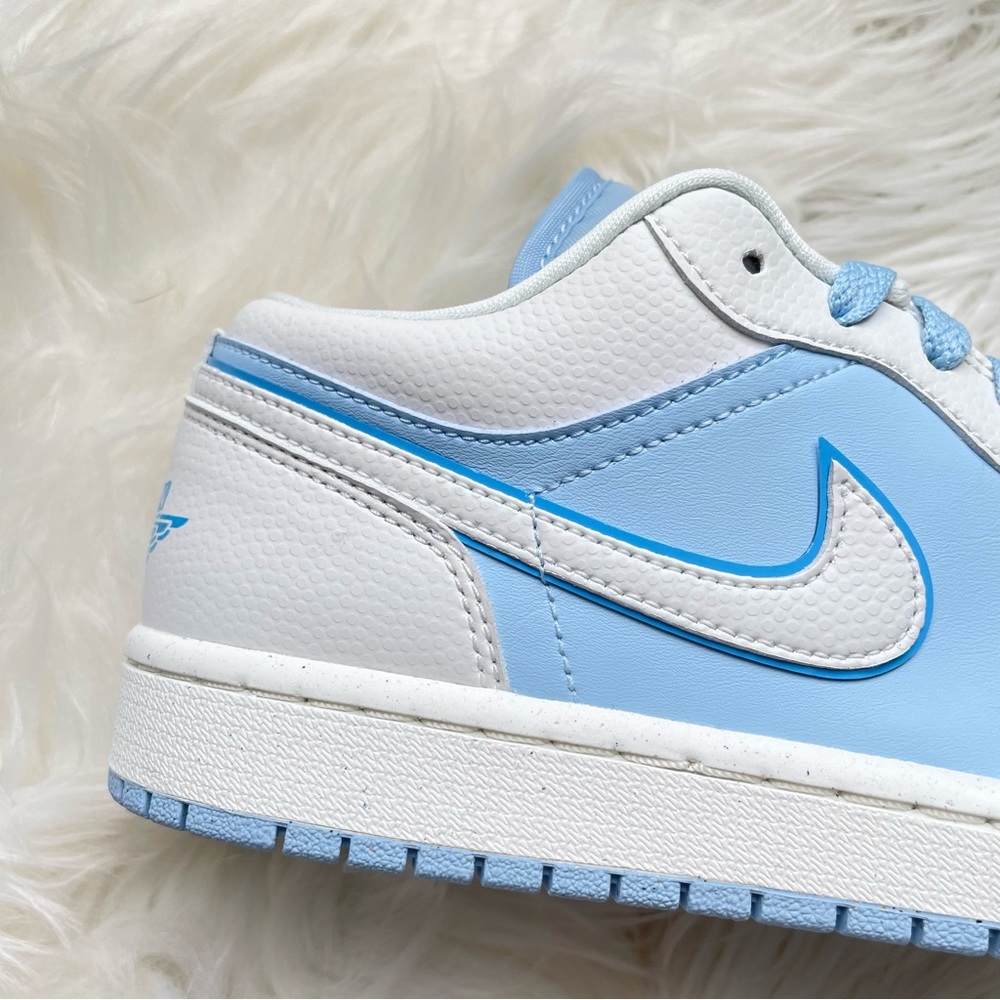 Air Jordan 1 Low SE Reverse Ice Blue Sail DV1299-104 Women’s Size 9 NIB - Picture 12 of 16